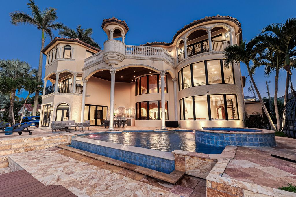 Photo of 1011 Rhodes Villa Avenue, Delray Beach, FL 33483 (MLS # B26027086)