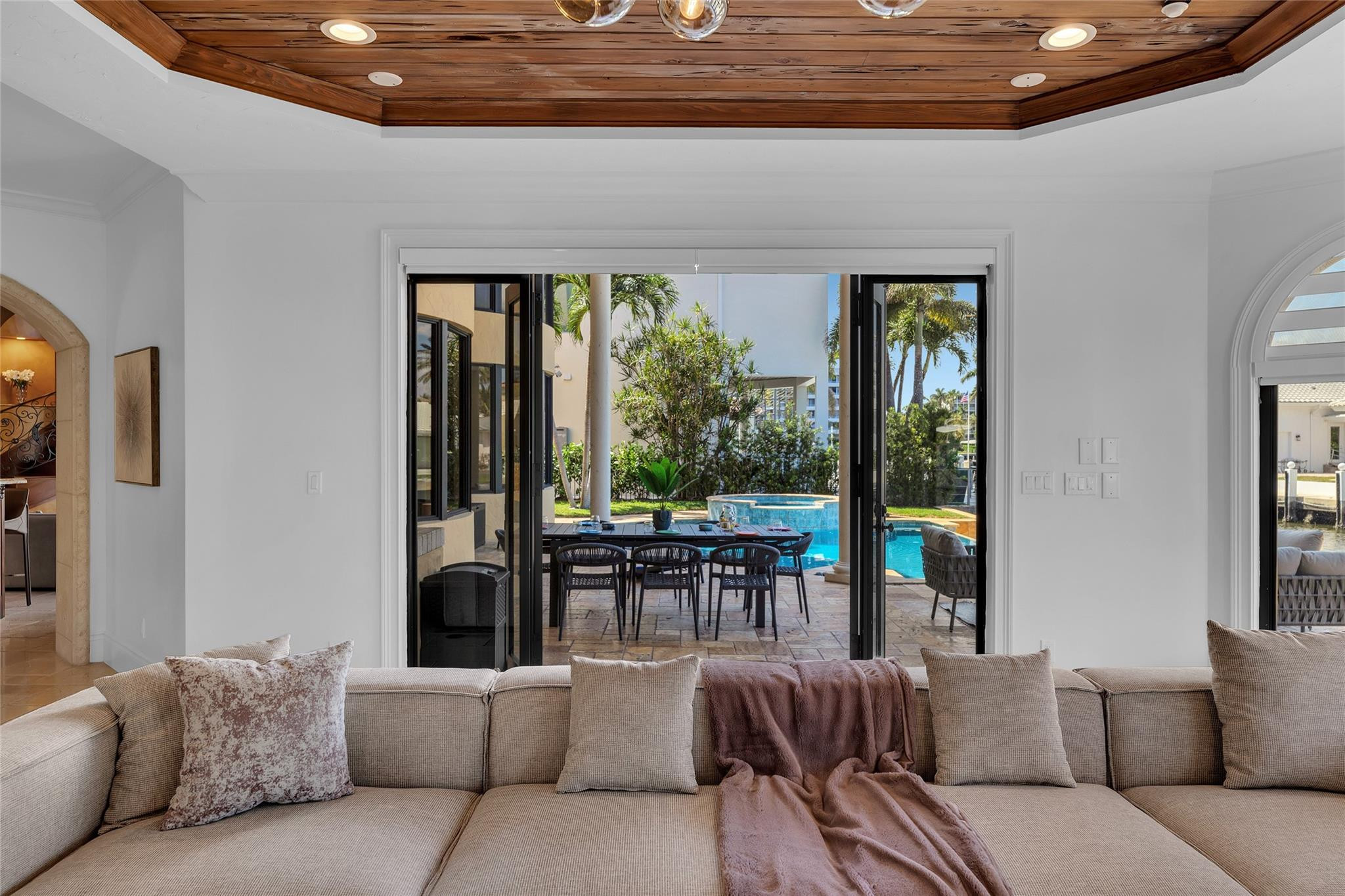 DELRAY BCH SHORES - Residential Lease