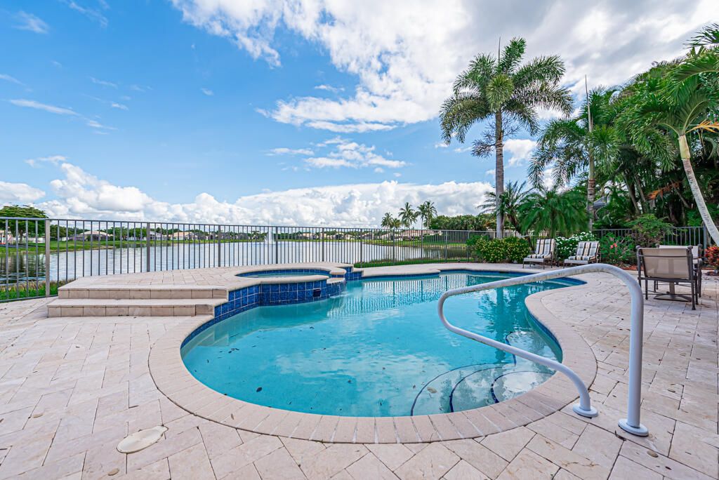 Photo of 7917 Amethyst Lake Pt Point Pt, Lake Worth Beach, FL 33467 (MLS # R10804265)