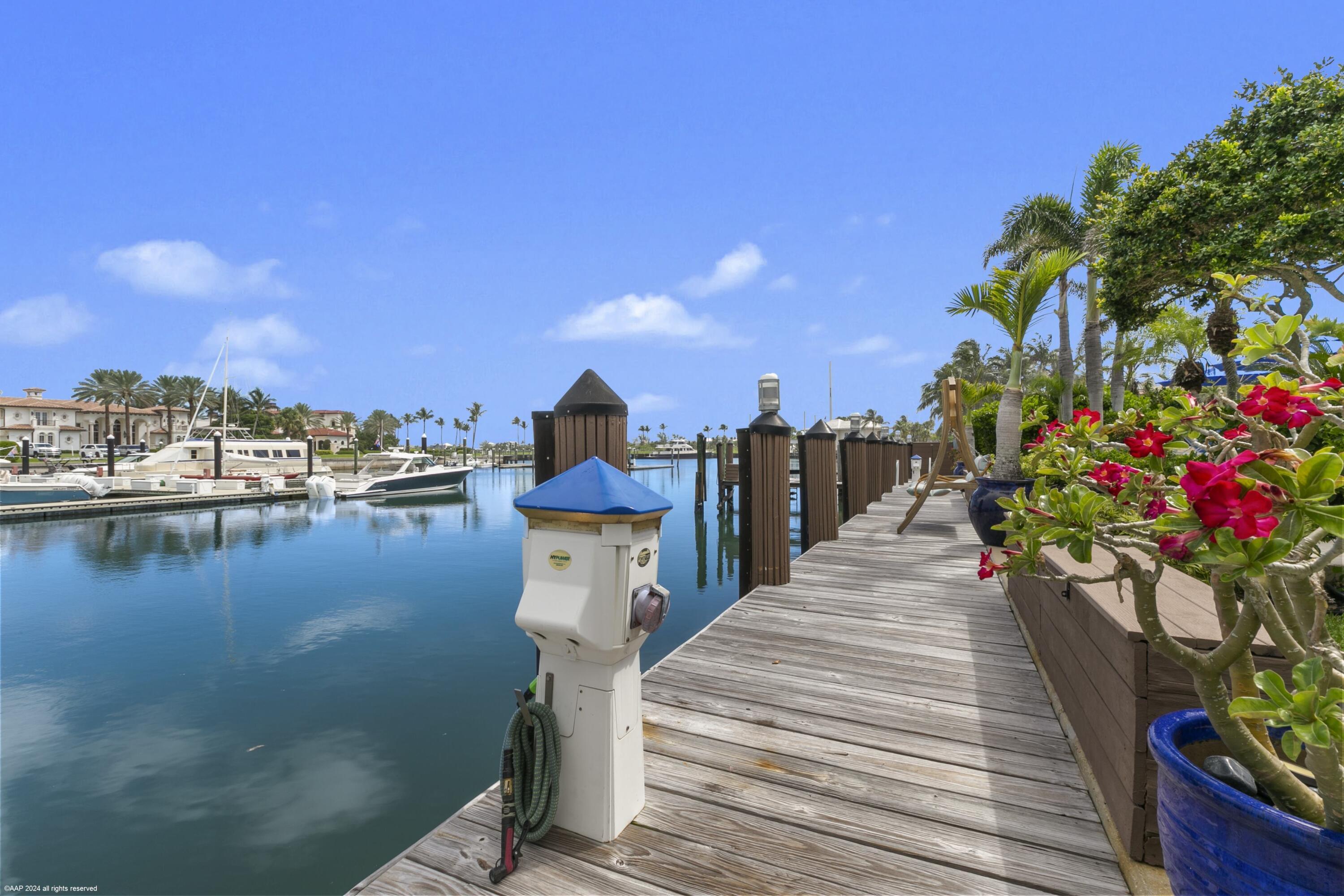 SAILFISH POINT - Residential