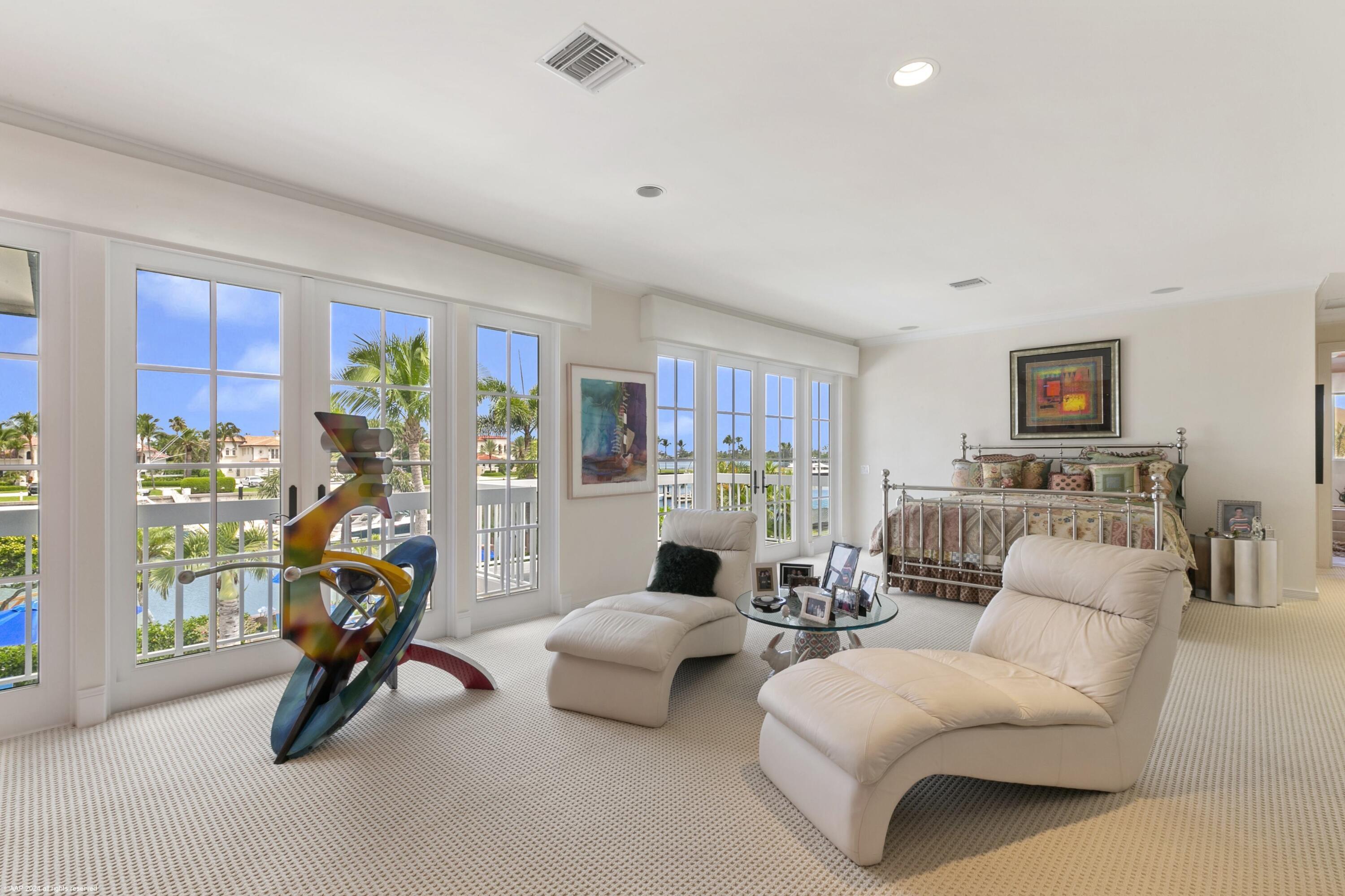SAILFISH POINT - Residential