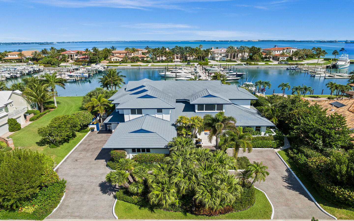 SAILFISH POINT - Residential