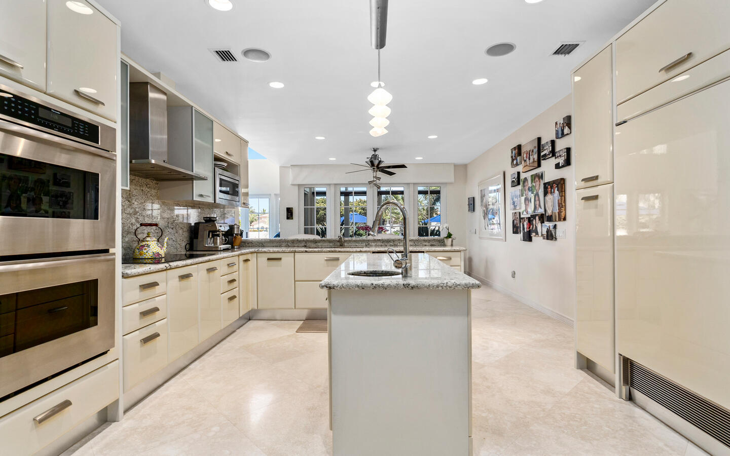 SAILFISH POINT - Residential