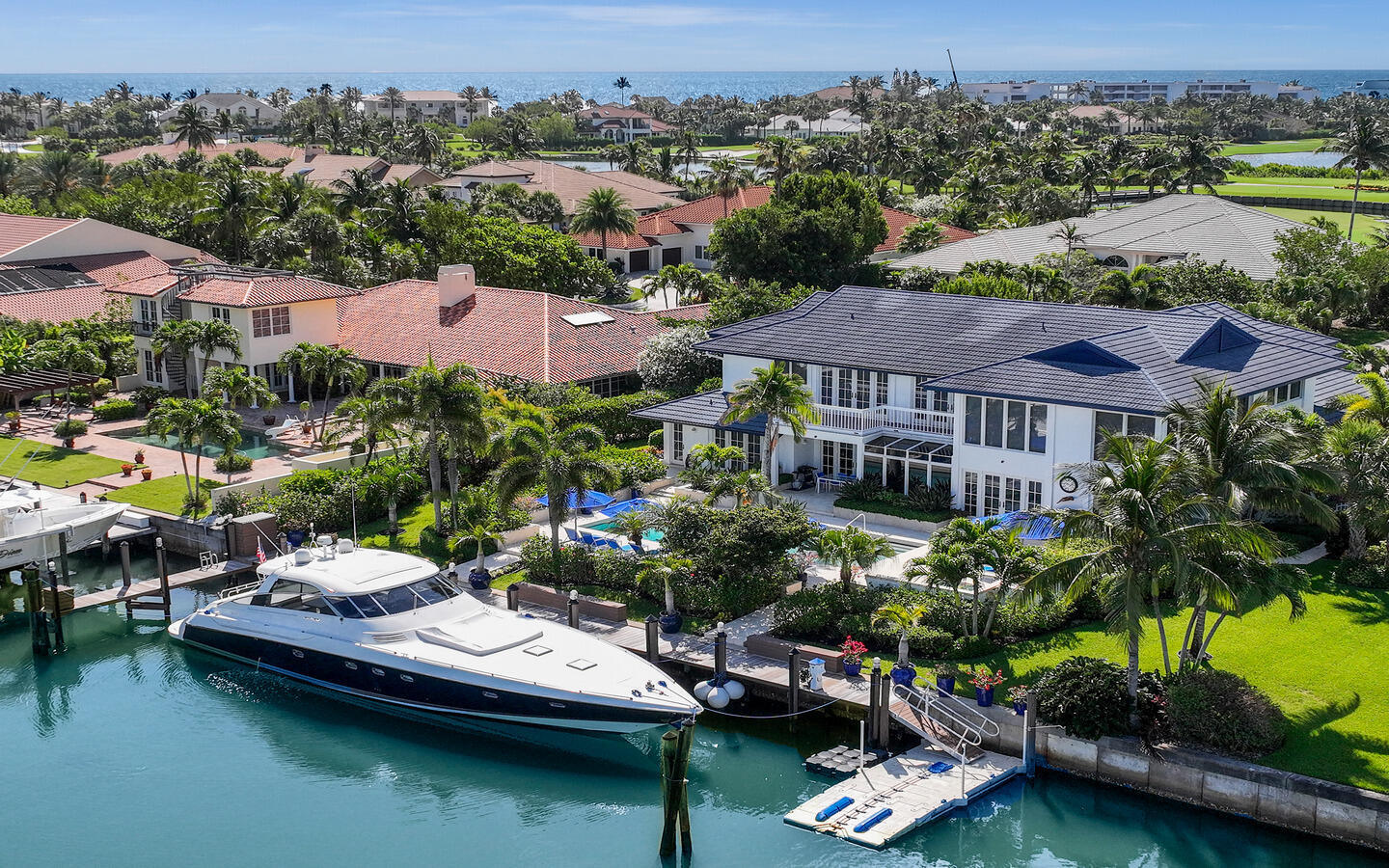 SAILFISH POINT - Residential