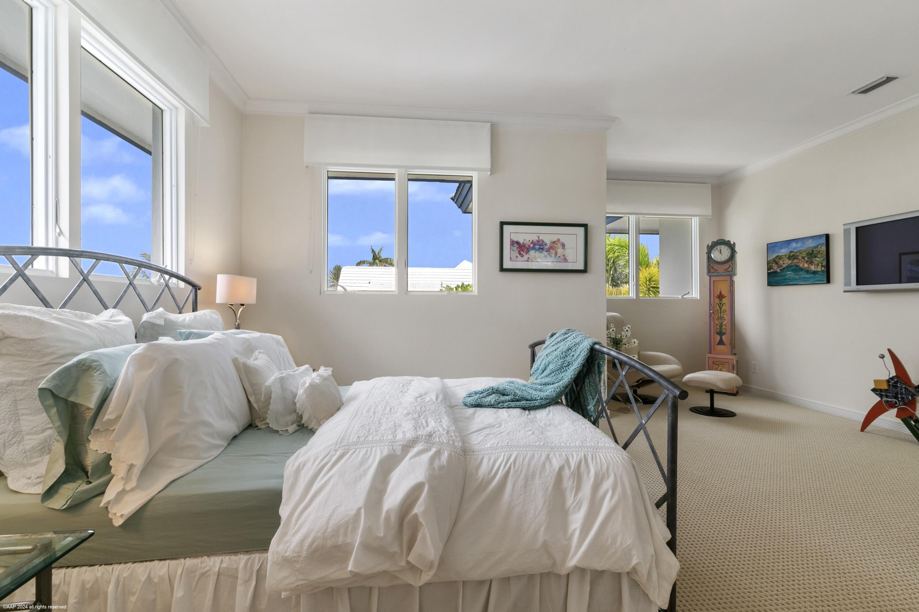 SAILFISH POINT - Residential