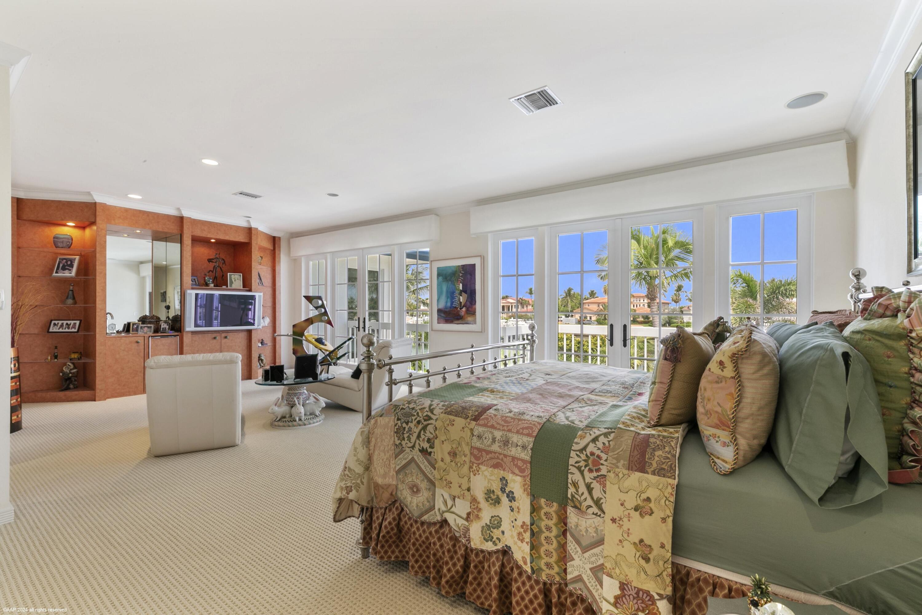 SAILFISH POINT - Residential