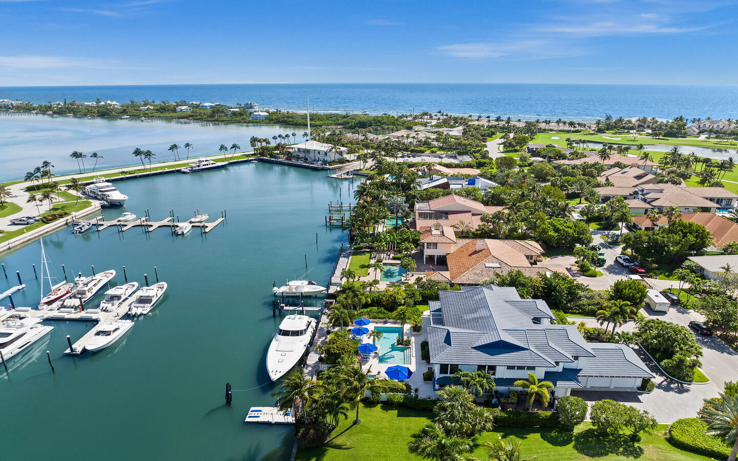 SAILFISH POINT - Residential