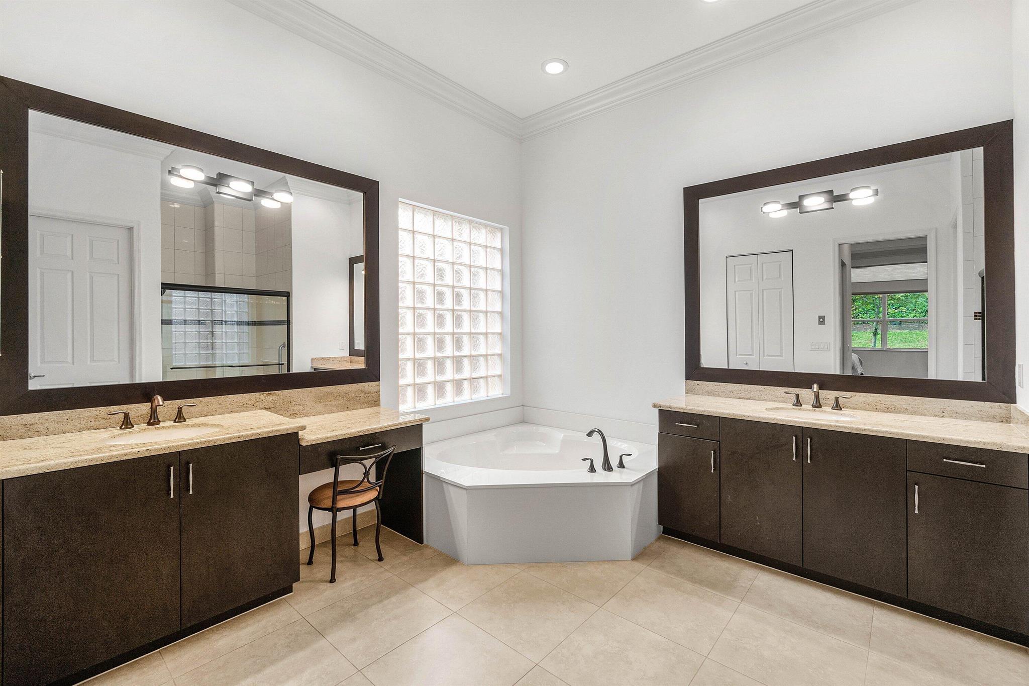 Valencia Reserve - Residential