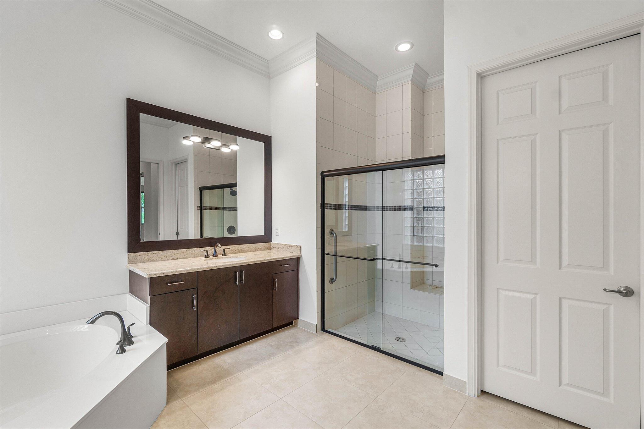 Valencia Reserve - Residential