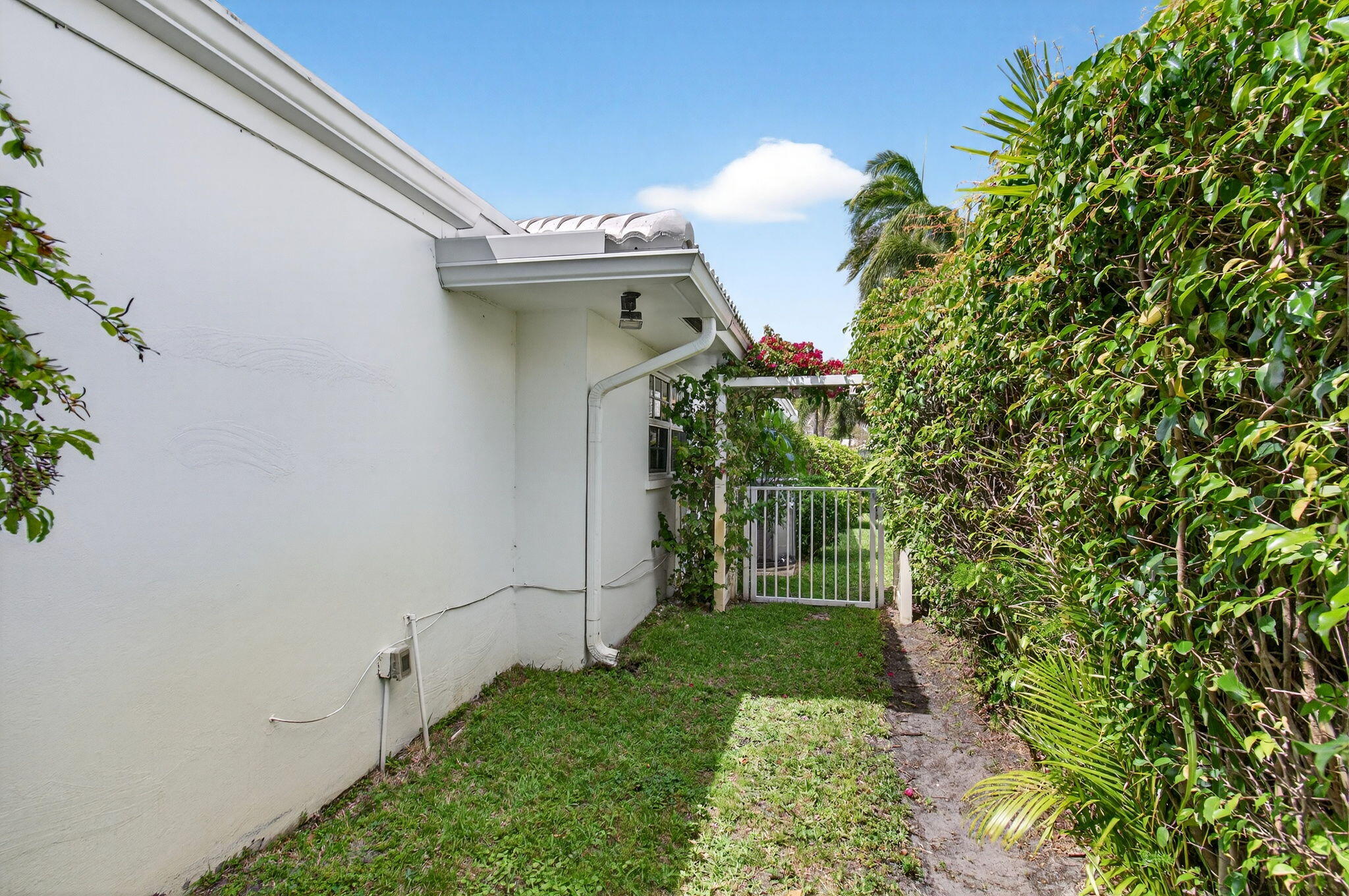 CAMINO GARDENS - Residential