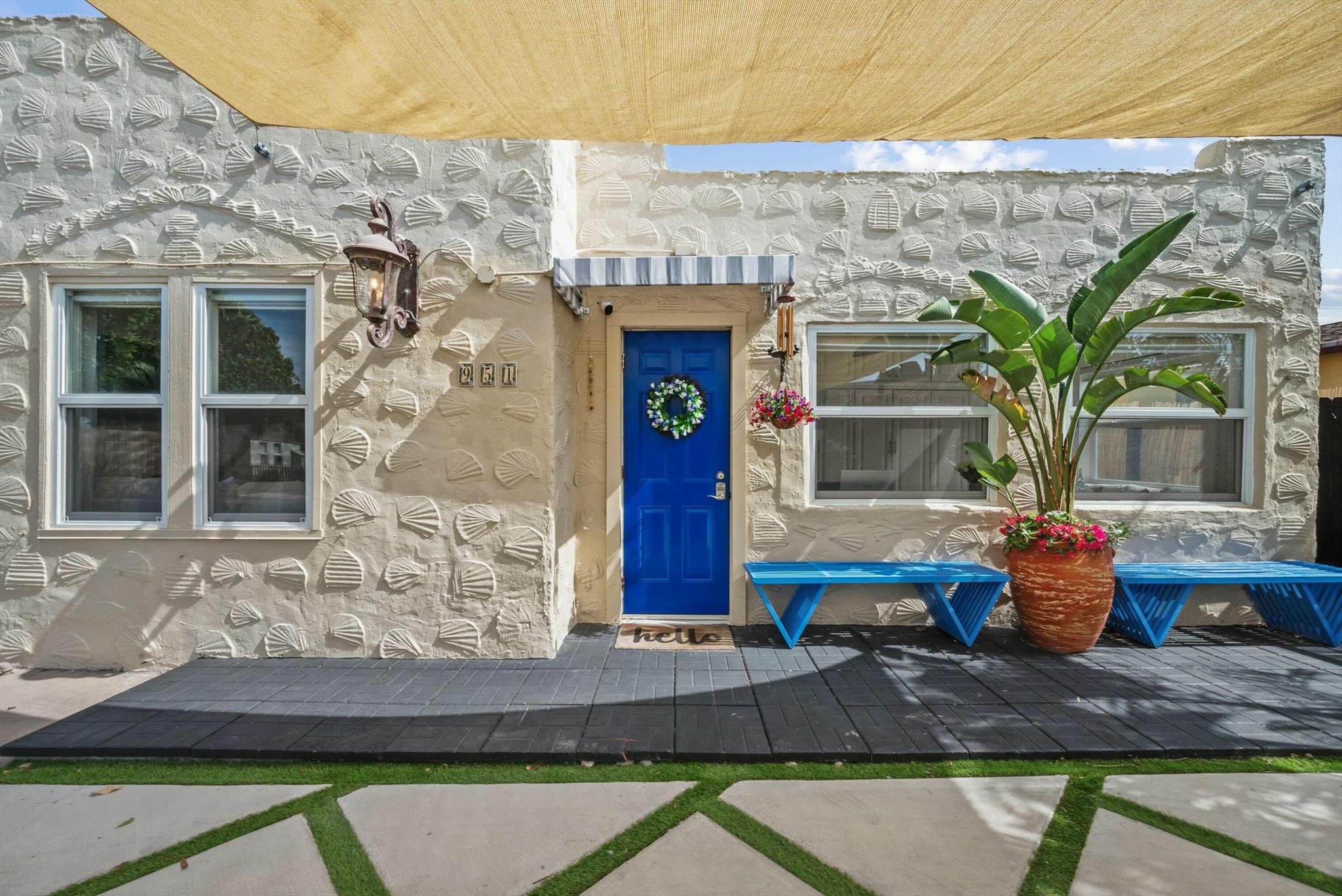 951 Selkirk Street