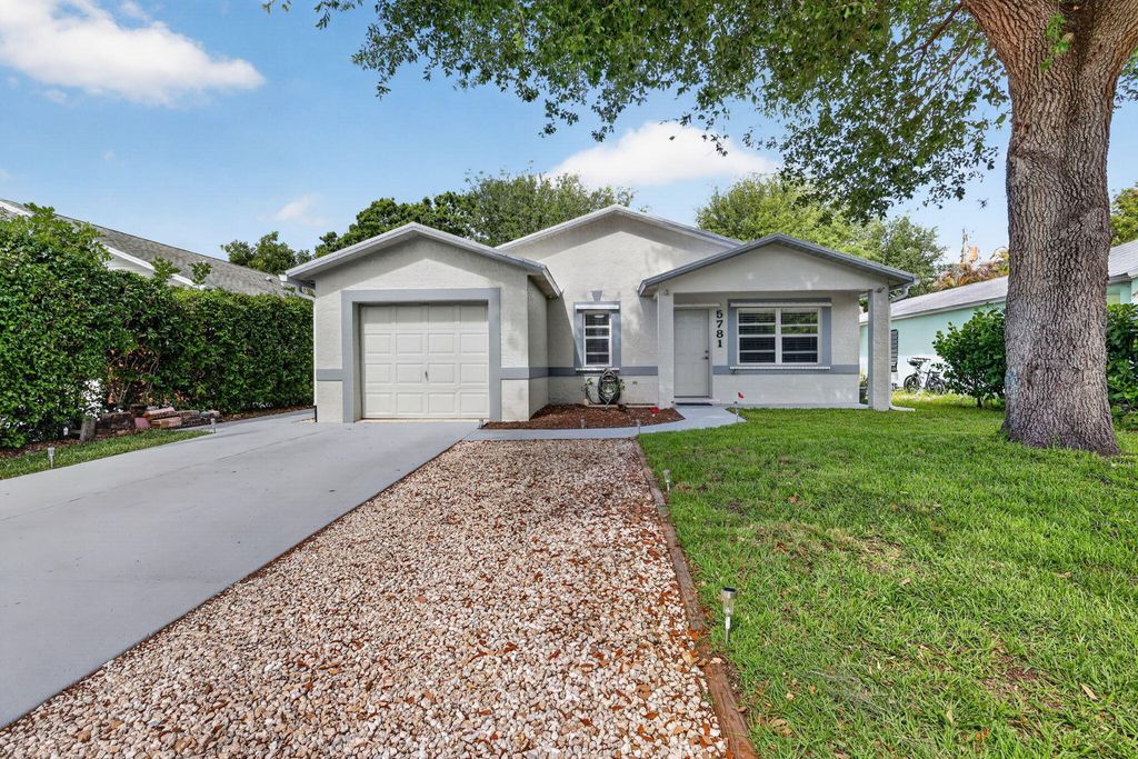 Photo of 5781 SE Pine Drive, Stuart, FL 34997 (MLS # B26013073)