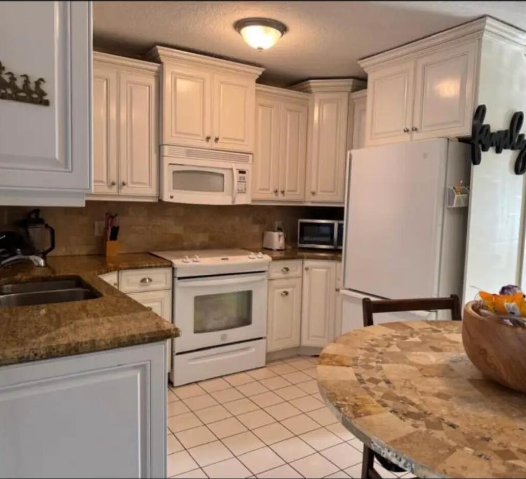 PORT ST LUCIE-SECTION 40 - Residential