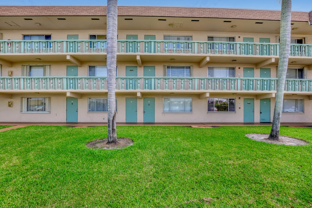 Photo of 400 VILLAGE GREEN Circle W #117, Palm Springs, FL 33461 (MLS # B26065994)