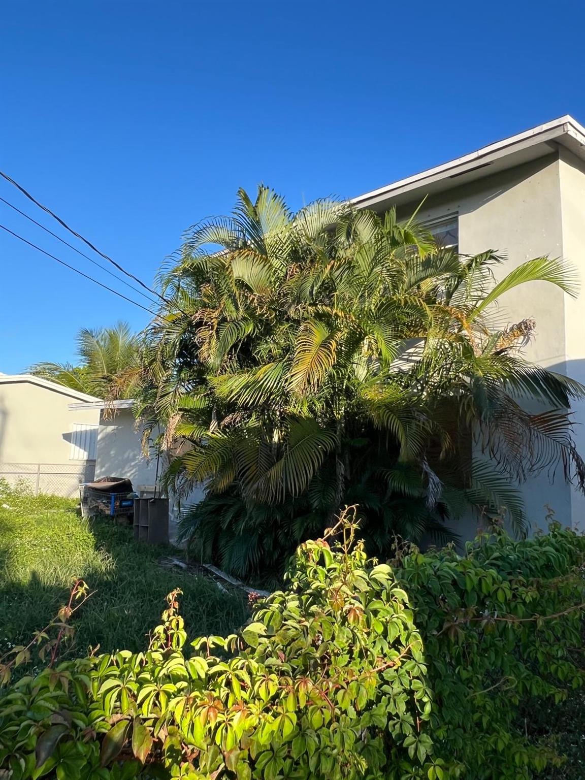 758 SW 3rd Pl