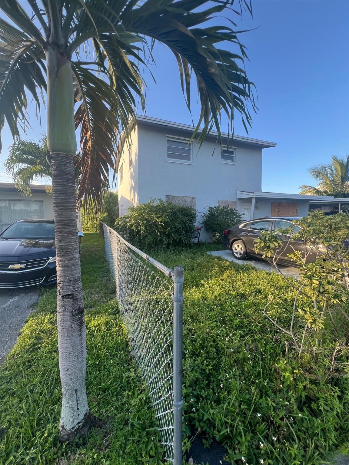758 SW 3rd Pl