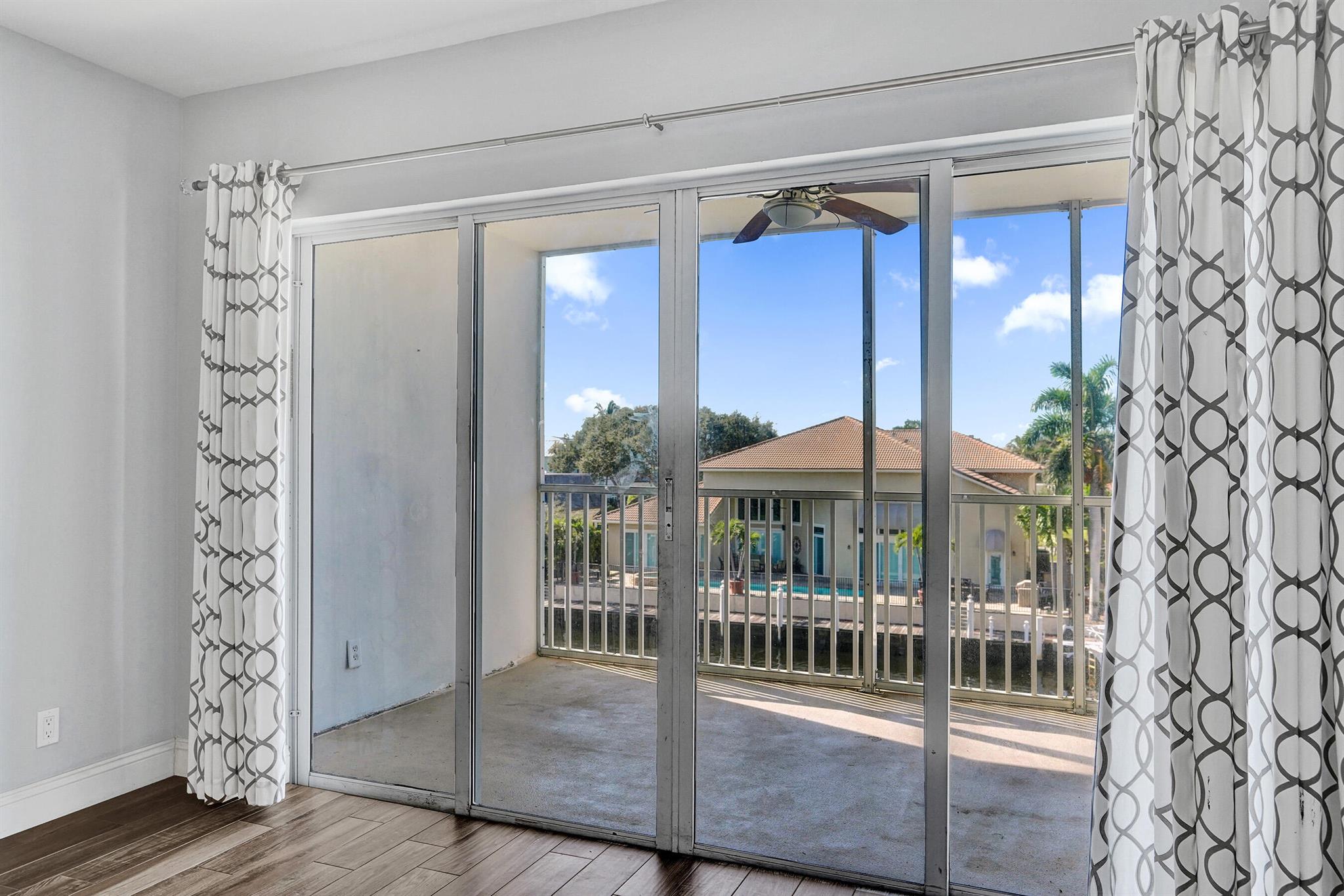 PALM AIRE AT CORAL KEY - Residential