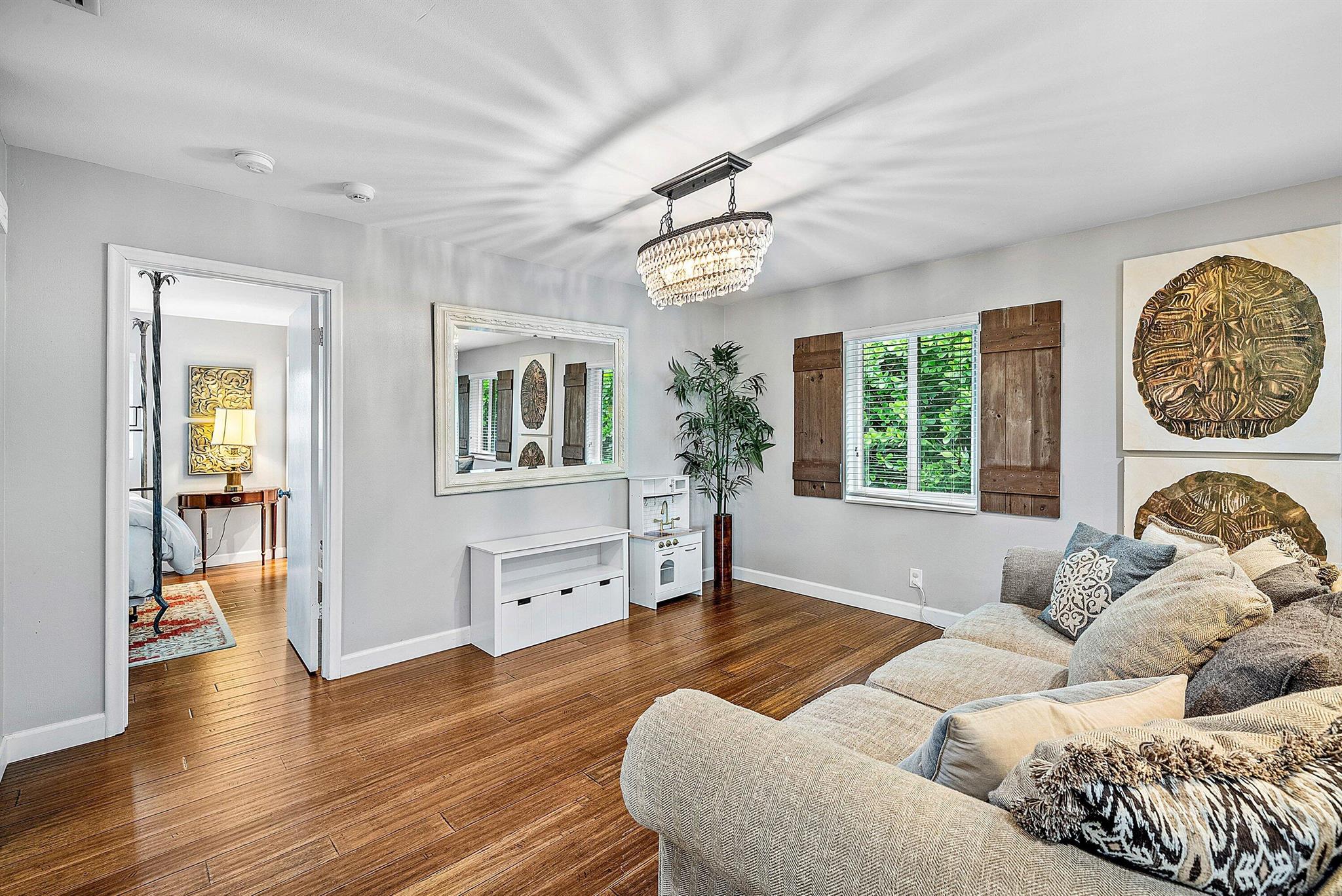 CHAPEL HILL - Residential