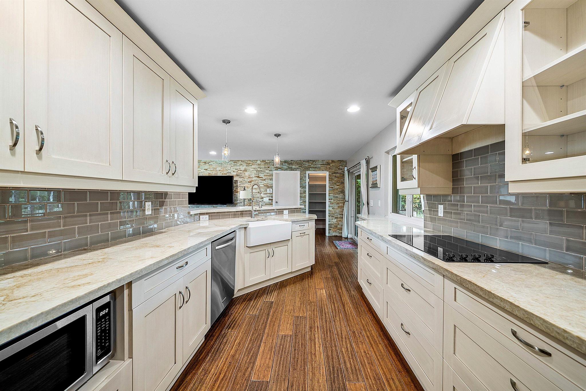 CHAPEL HILL - Residential