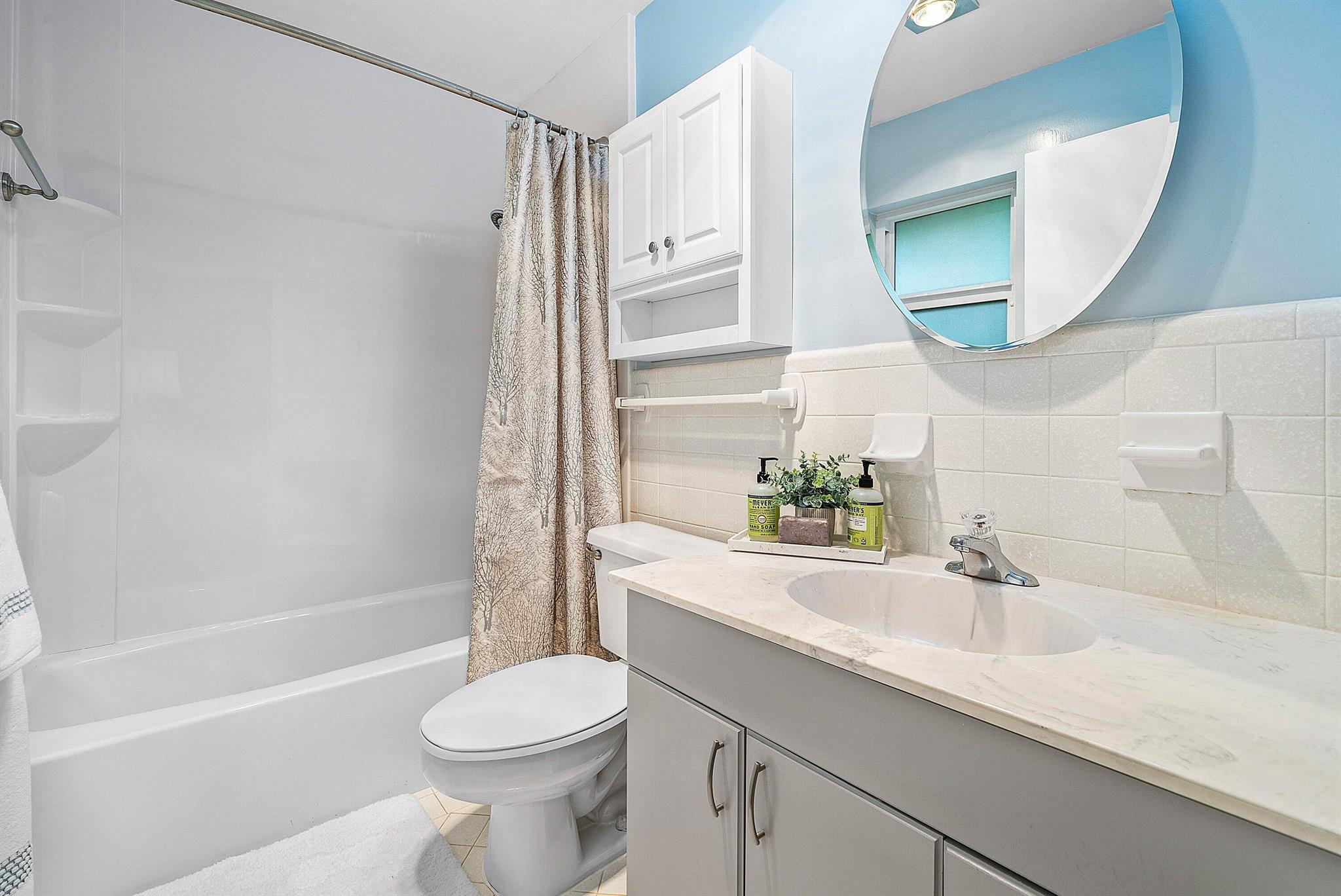 CHAPEL HILL - Residential