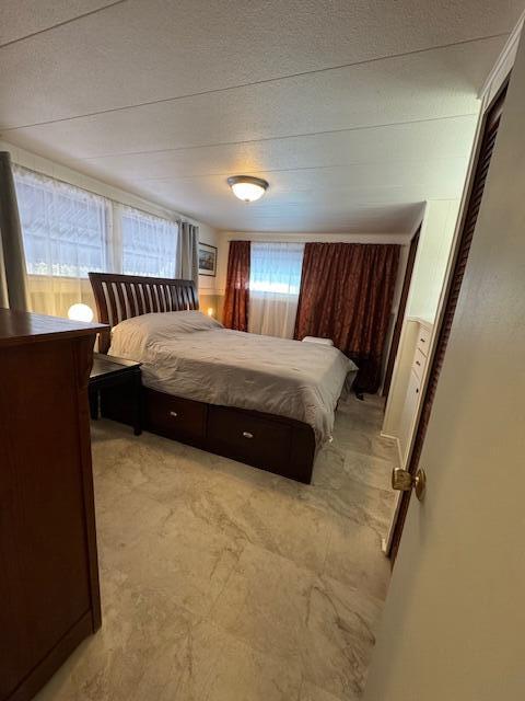 WHISPERING CREEK - Residential