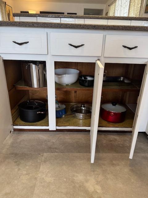 WHISPERING CREEK - Residential