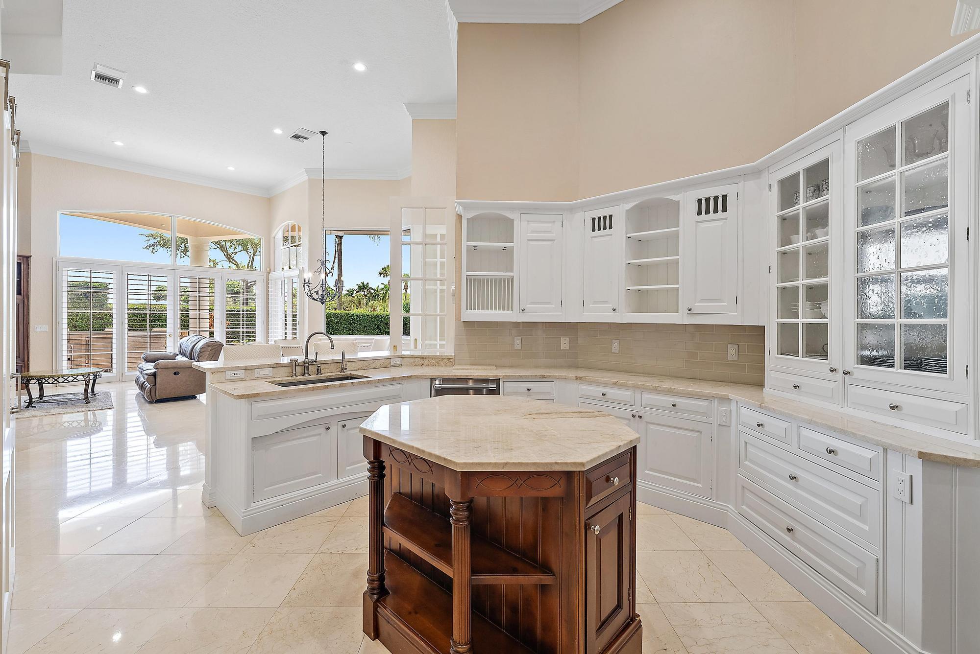 IBIS GOLF AND COUNTRY CLU - Residential