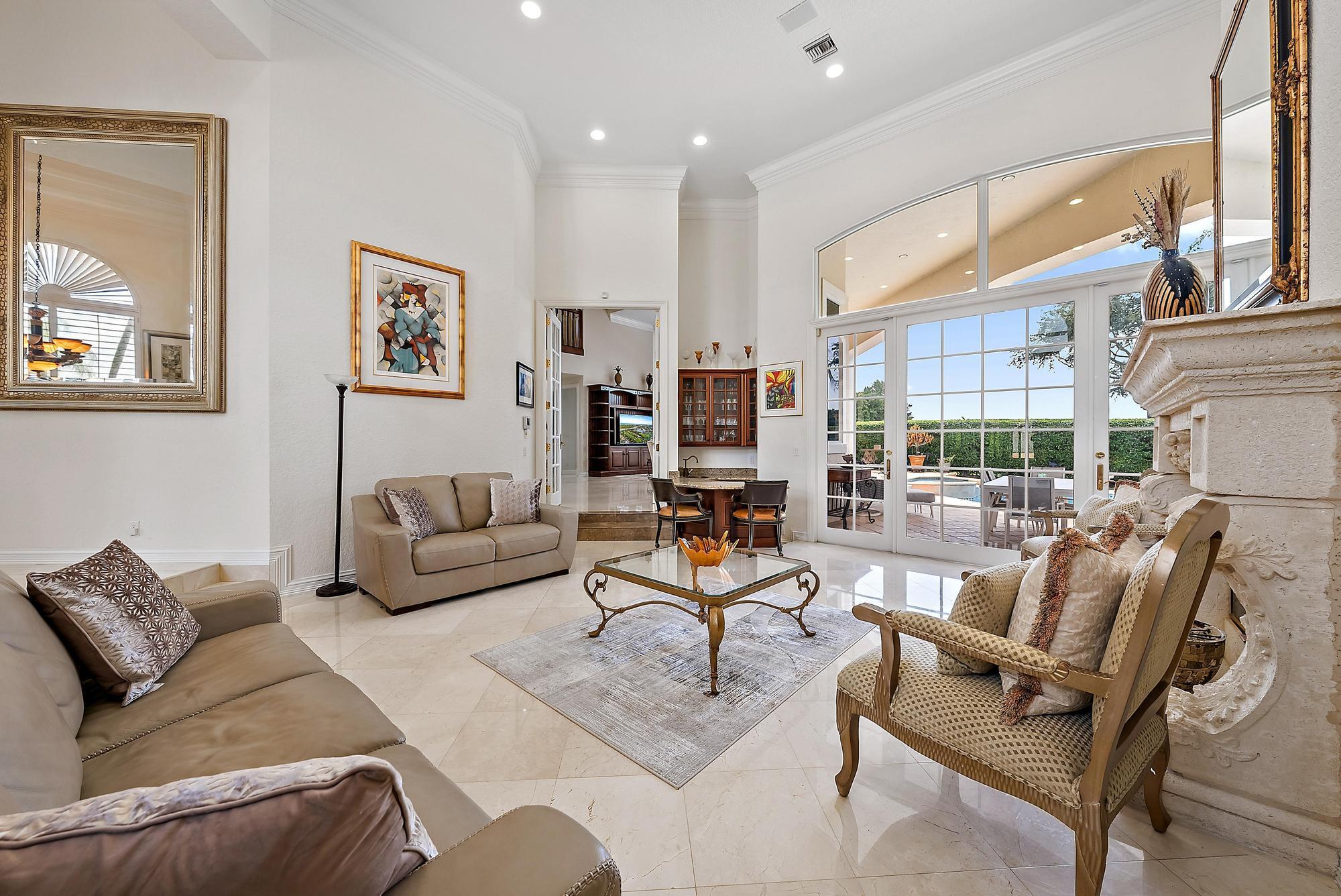 IBIS GOLF AND COUNTRY CLU - Residential