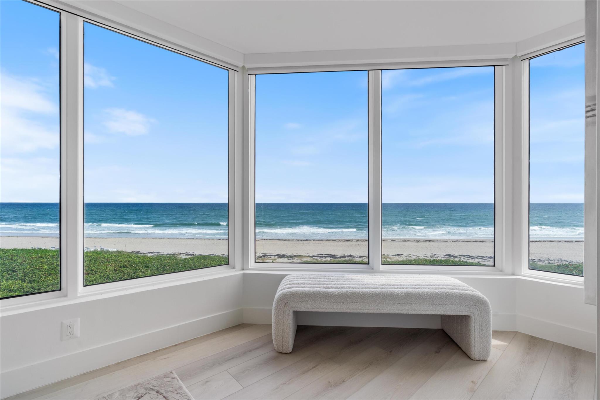 TOWNHOUSES OF HIGHLAND BE - Residential