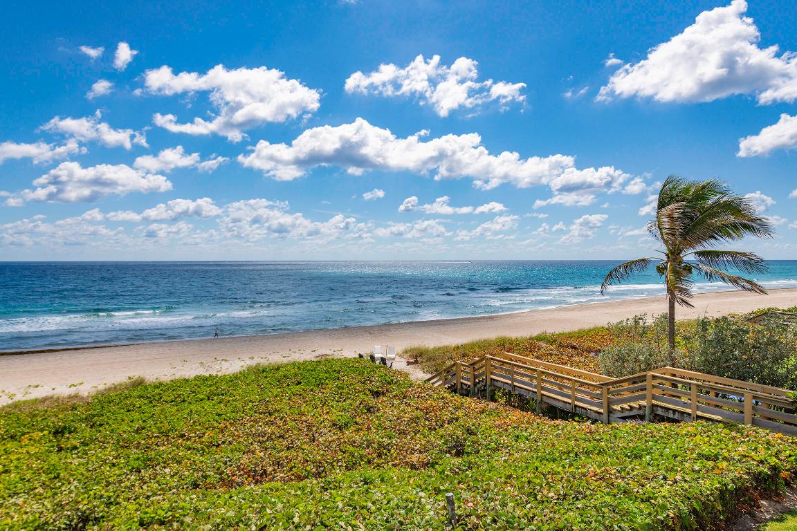 TOWNHOUSES OF HIGHLAND BEACH CONDO - Residential