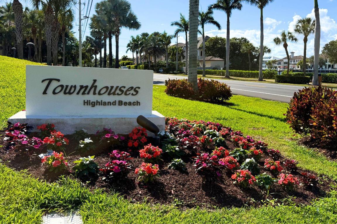 TOWNHOUSES OF HIGHLAND BEACH CONDO - Residential