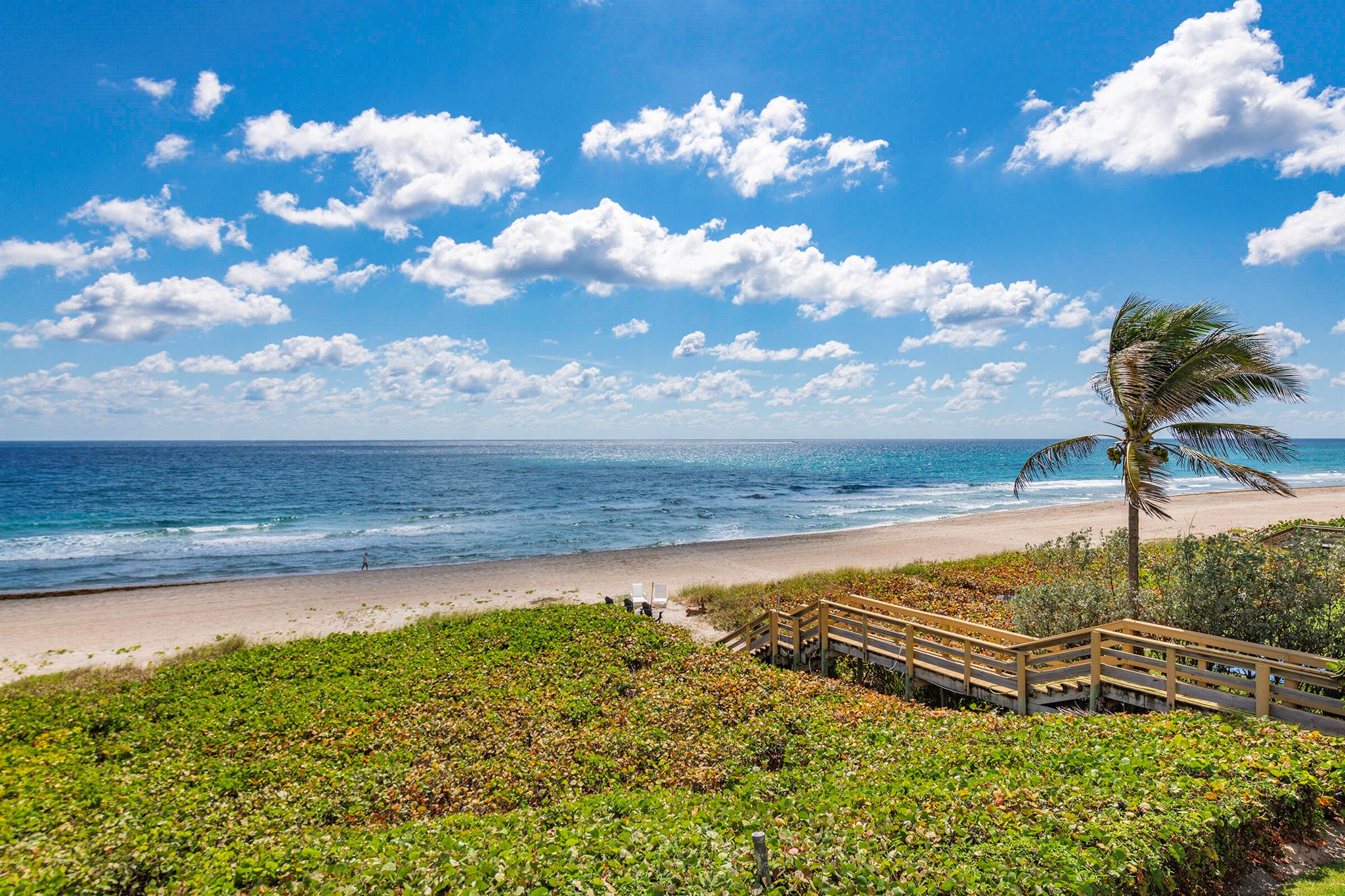 TOWNHOUSES OF HIGHLAND BE - Residential