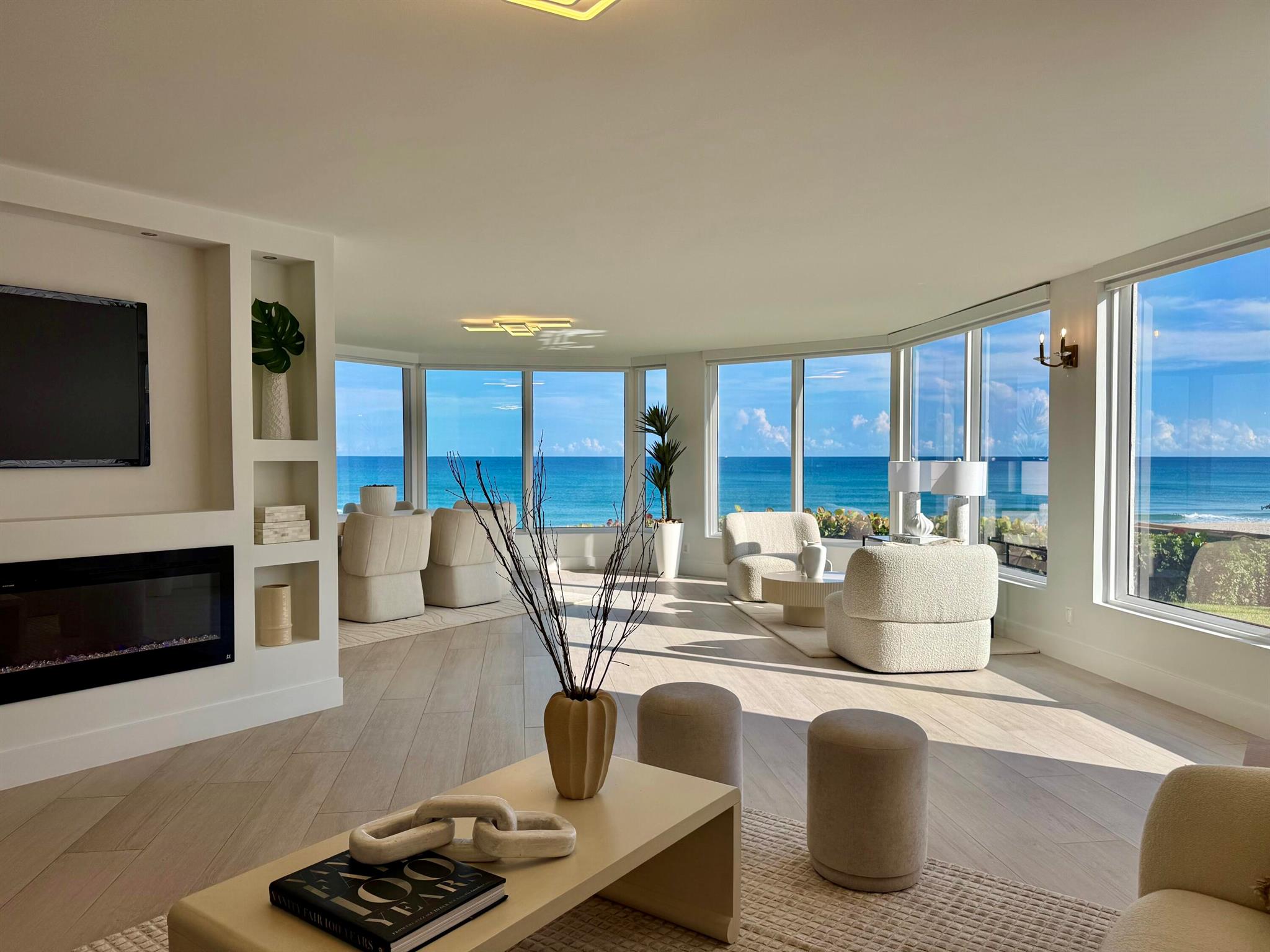 TOWNHOUSES OF HIGHLAND BE - Residential