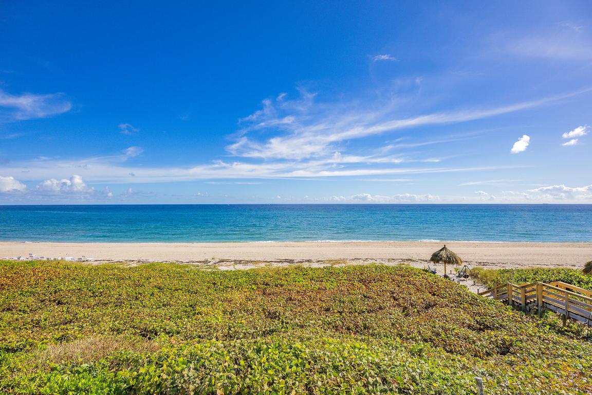 TOWNHOUSES OF HIGHLAND BEACH CONDO - Residential