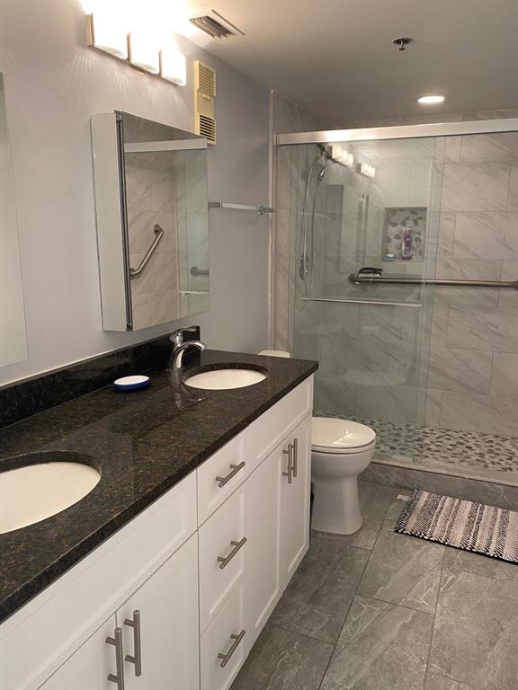 HUNTINGTON LAKES SEC FIVE - Residential Lease