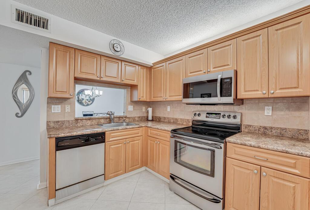 PEMBRIDGE B - Residential