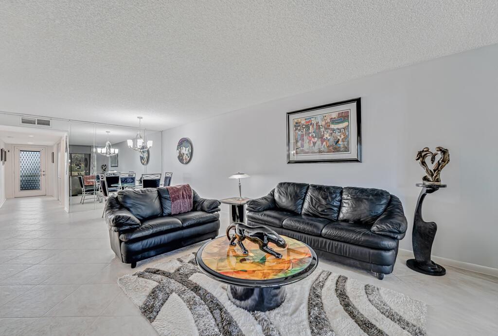 View photos, virtual tours, details... 15301 Pembridge Avenue 49