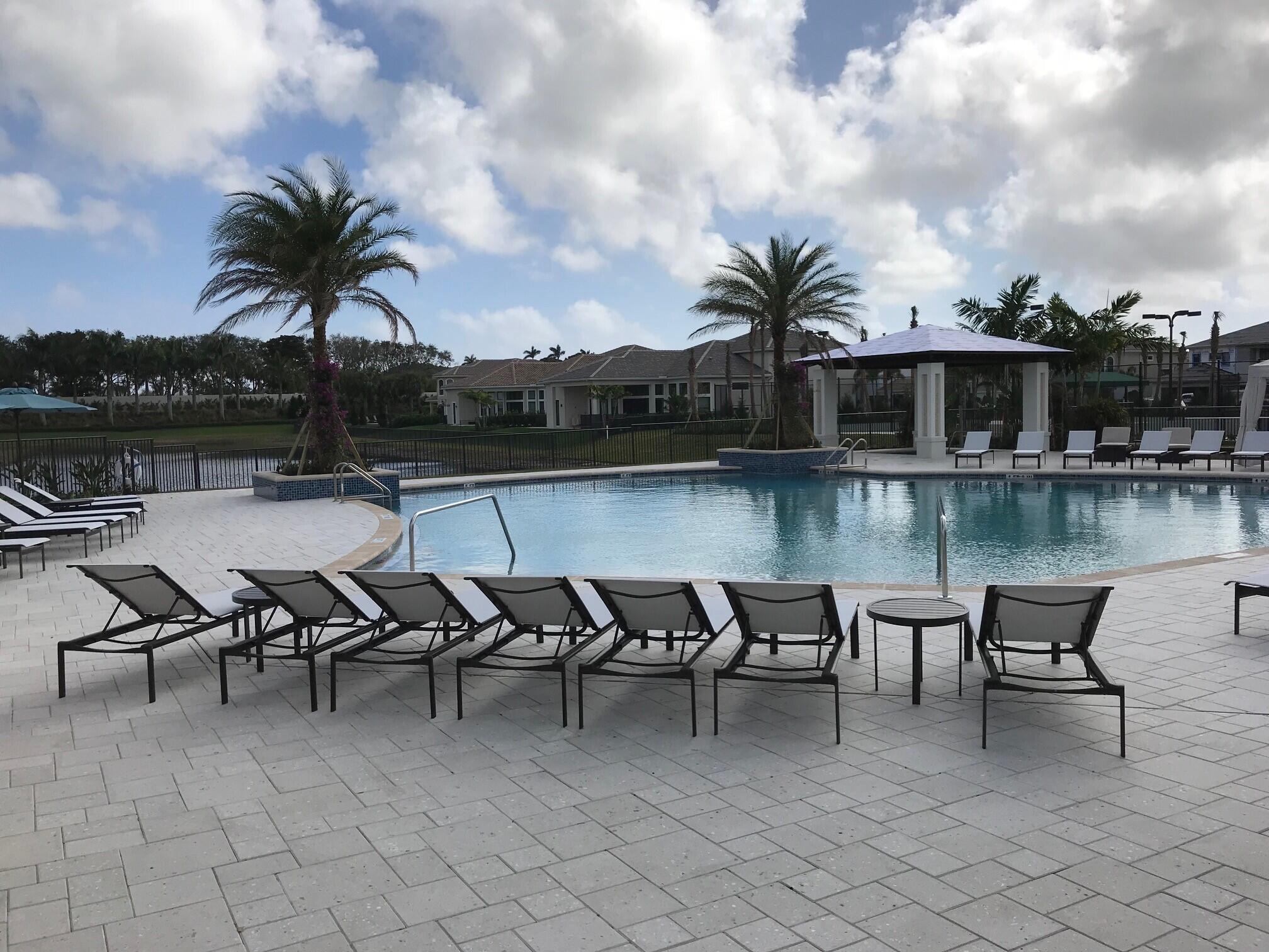 ROYAL PALM POLO PLAT - Residential