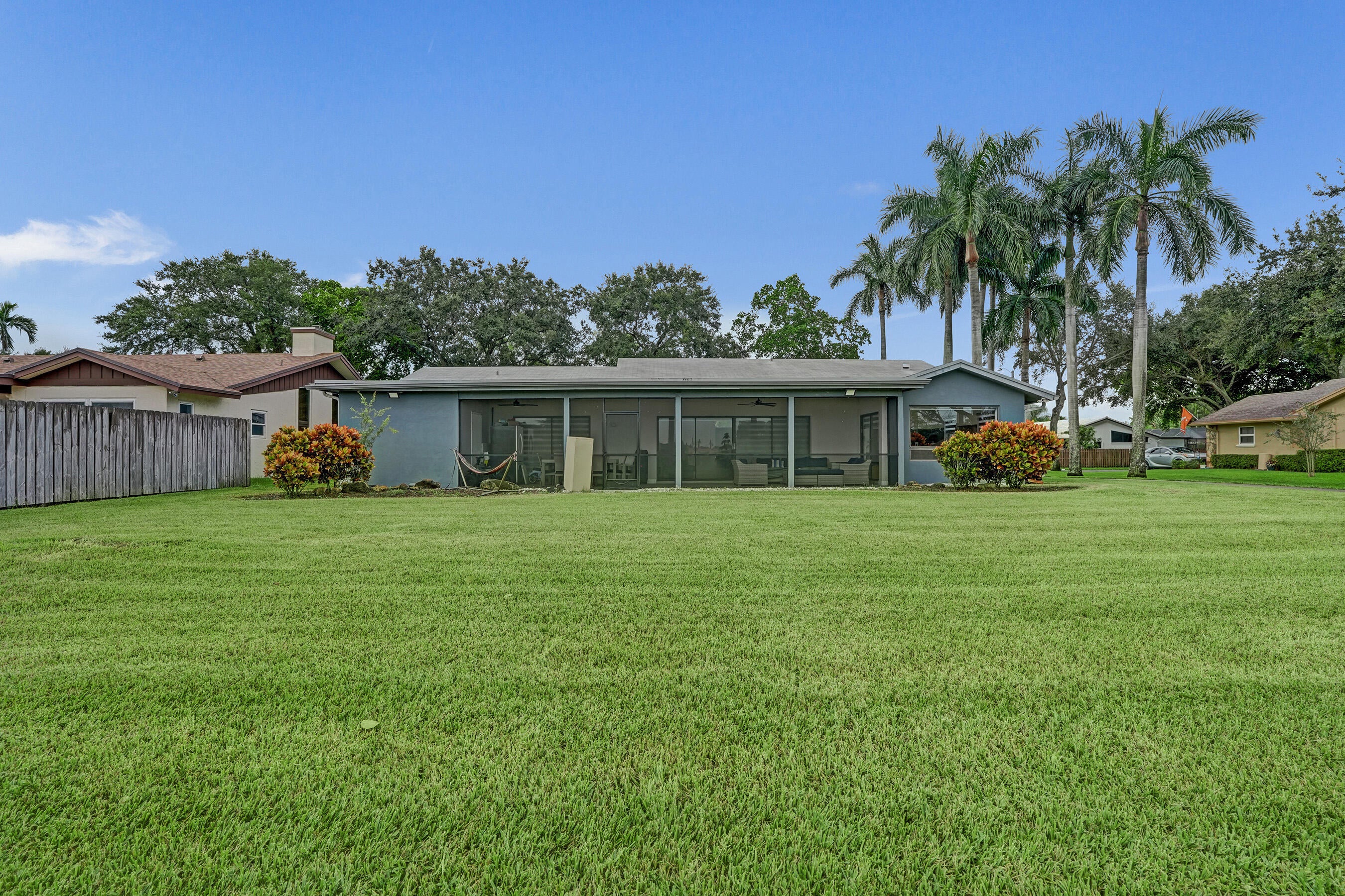 11700 S ISLAND Road