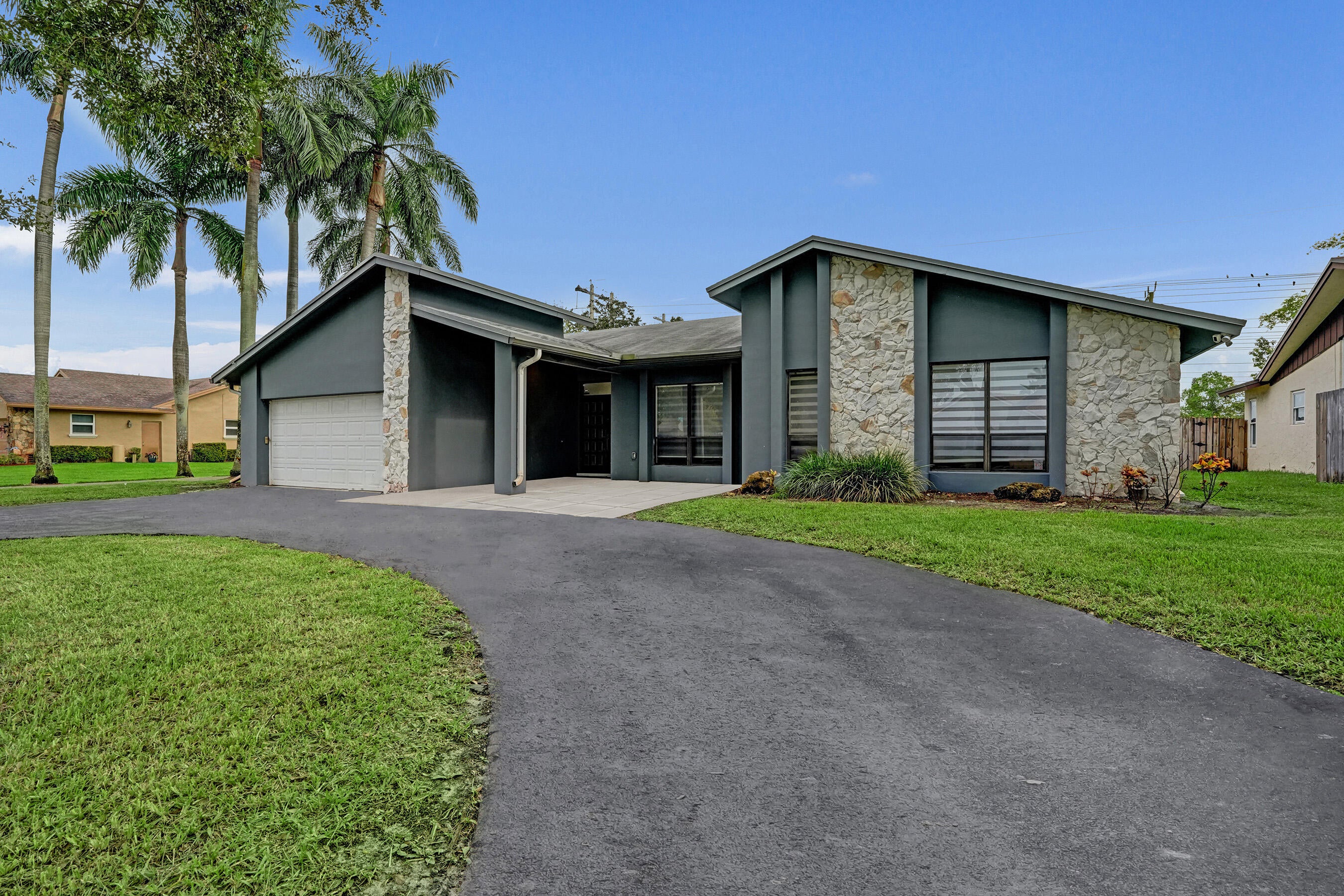 11700 S ISLAND Road