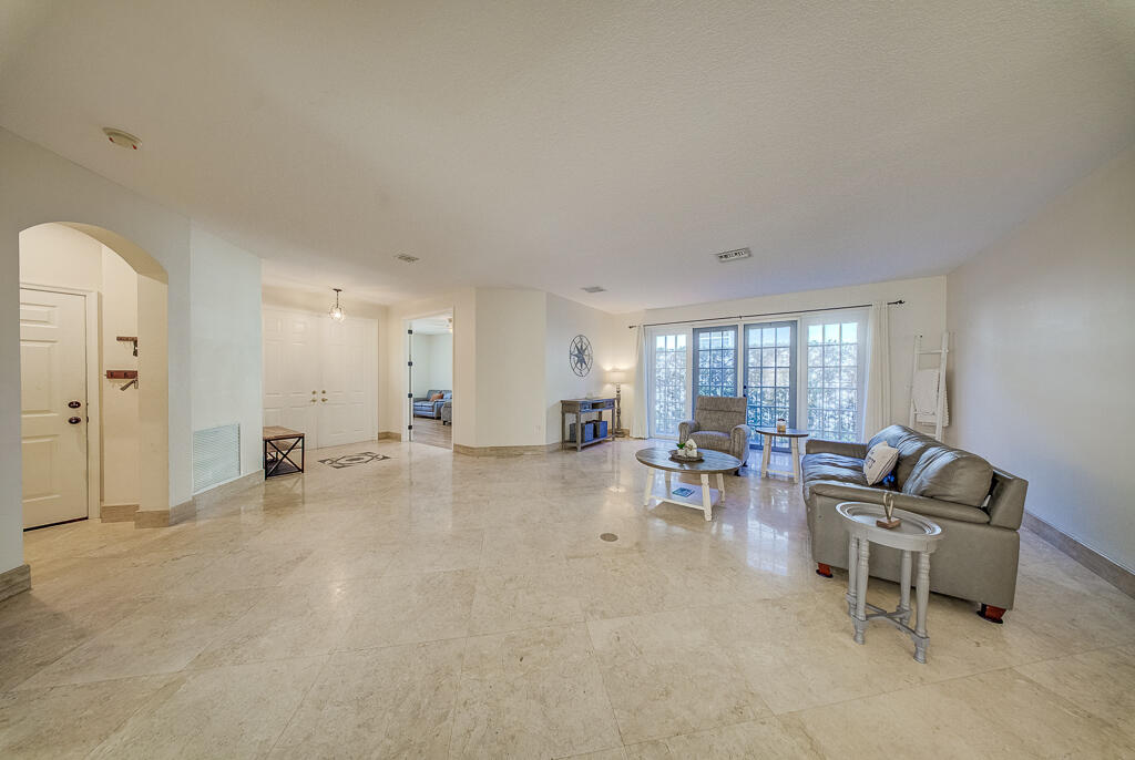 OLYMPIA 2 - Residential