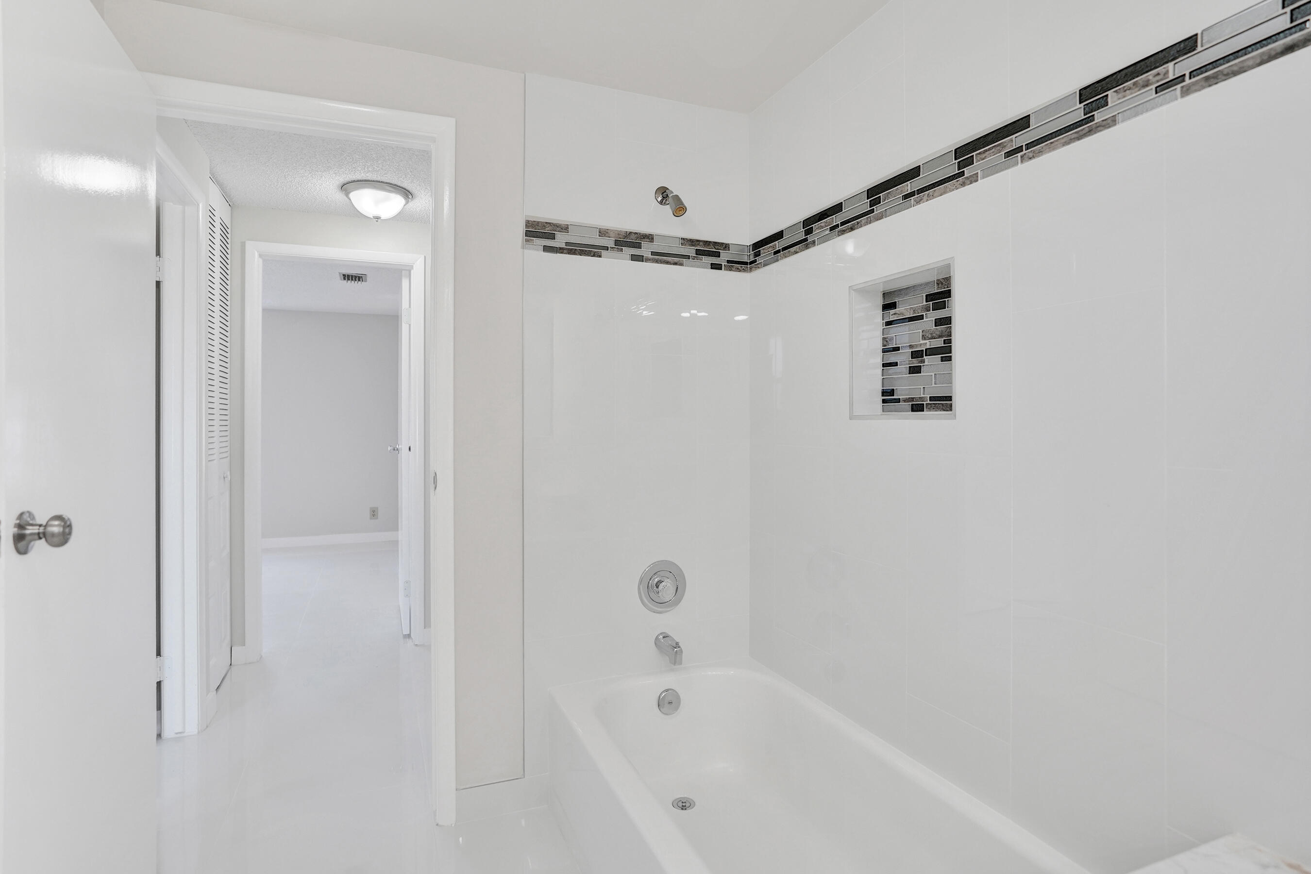 LE CHALET 4-A - Residential