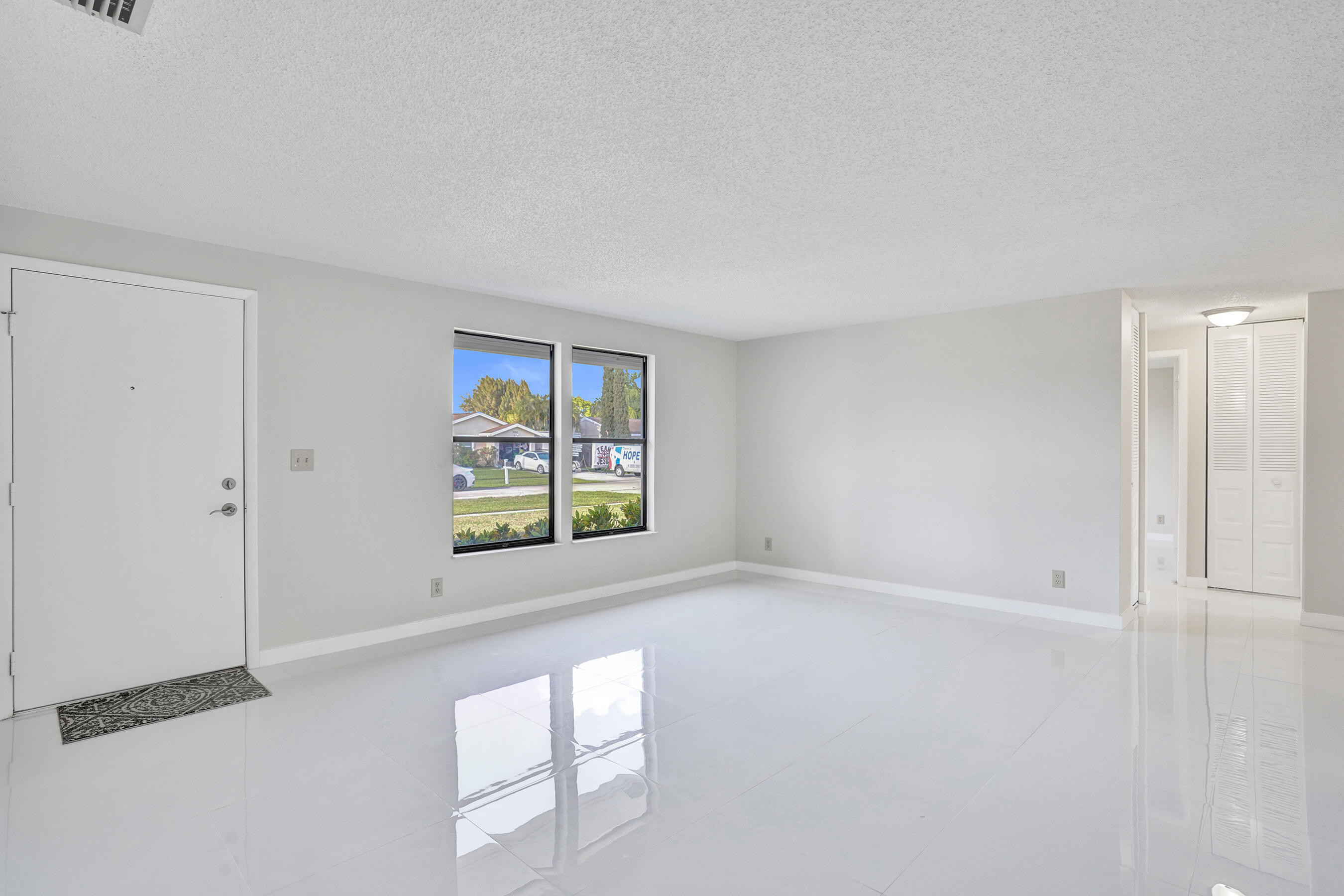 LE CHALET 4-A - Residential