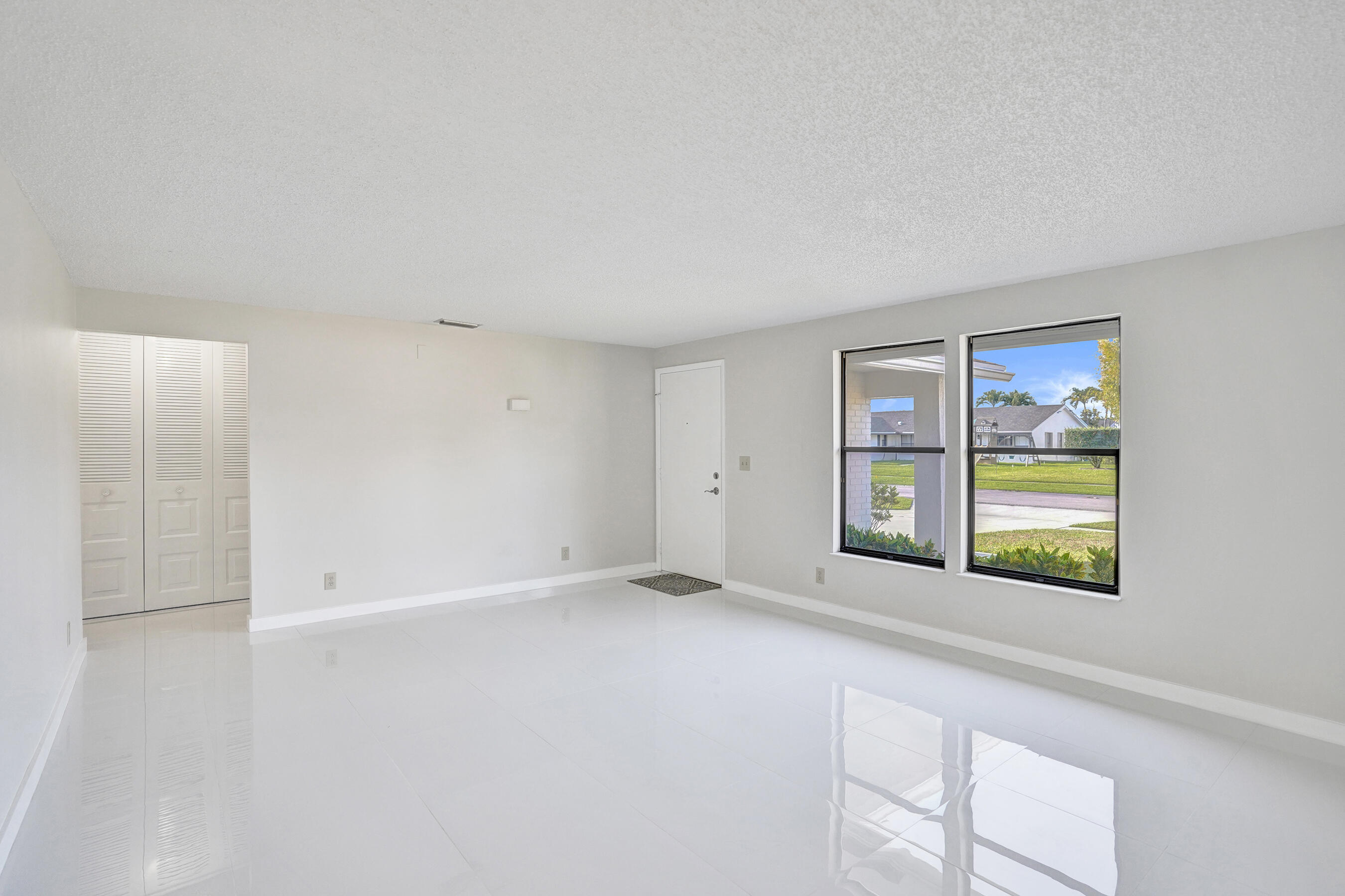 LE CHALET 4-A - Residential