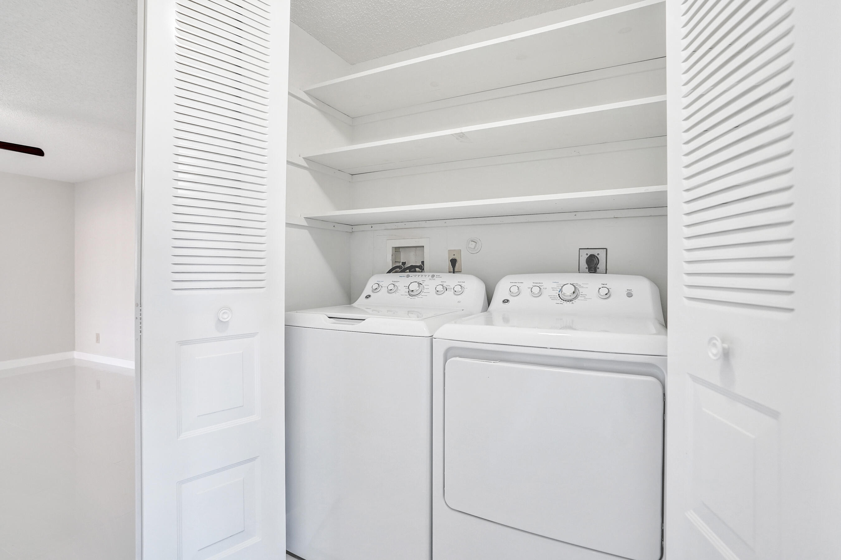 LE CHALET 4-A - Residential