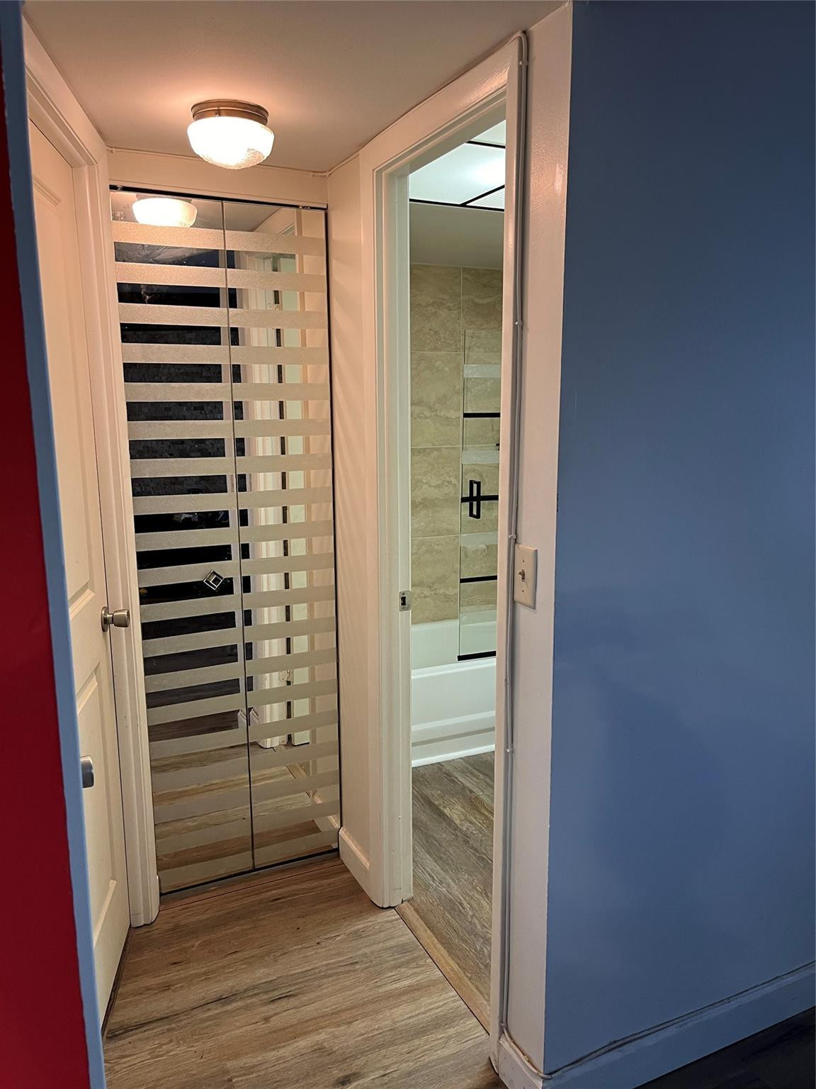 SUNRISE LAKES - Residential