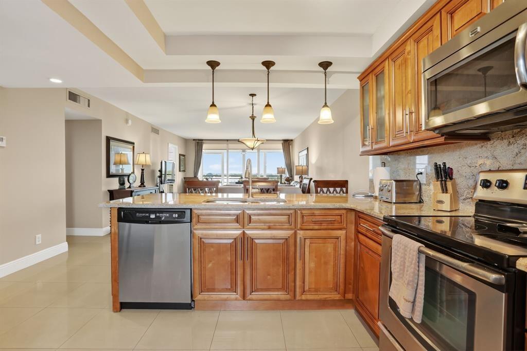 No 60 Palm-Aire Country C - Residential Lease