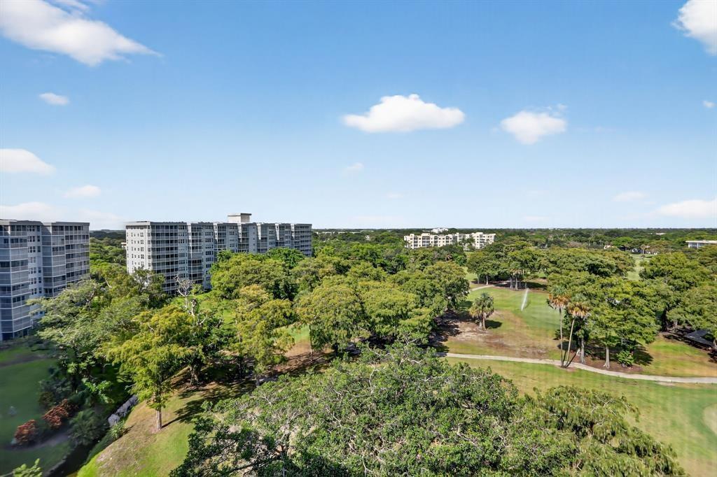 No 60 Palm-Aire Country C - Residential Lease