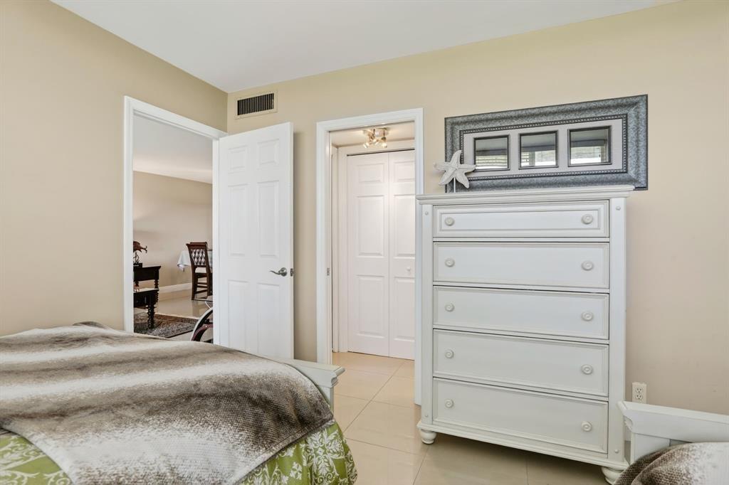 No 60 Palm-Aire Country C - Residential Lease