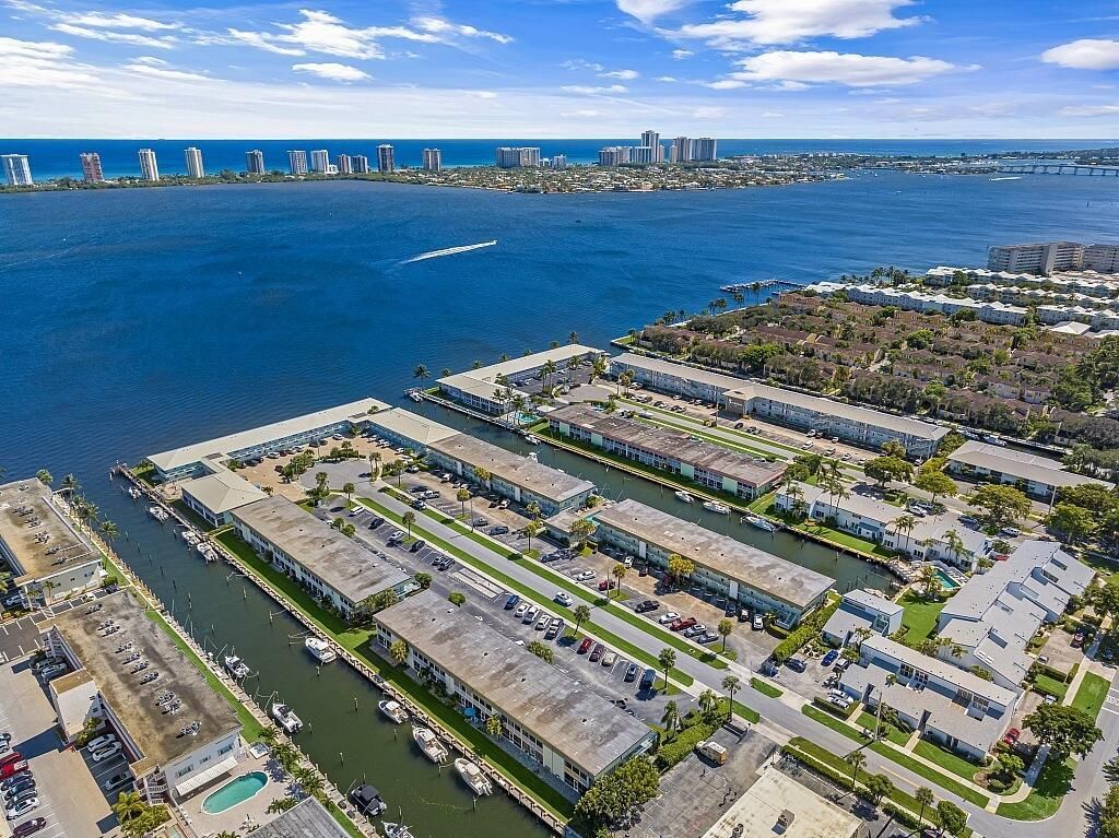 Photo of 110 Wettaw Lane #206, North Palm Beach, FL 33408 (MLS # R10929192)